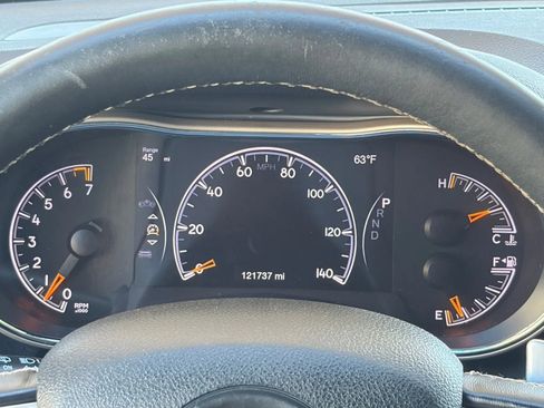 Used 2017 Jeep Grand Cherokee Limited AWD/4WD image 31