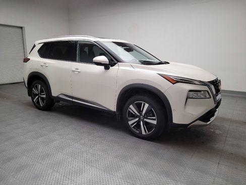 Used 2021 Nissan Rogue Platinum FWD image 11