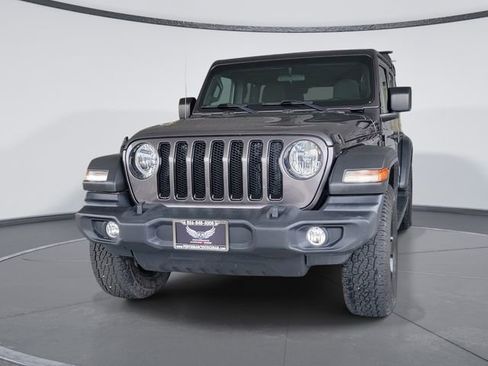 Used 2021 Jeep Wrangler Unlimited Sport AWD/4WD image 3