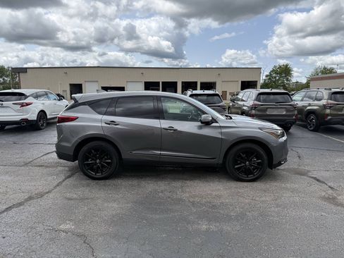 Used 2025 Acura RDX SH-AWD image 5