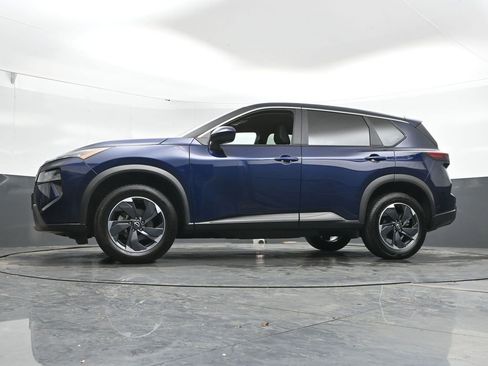 Used 2025 Nissan Rogue SV image 46