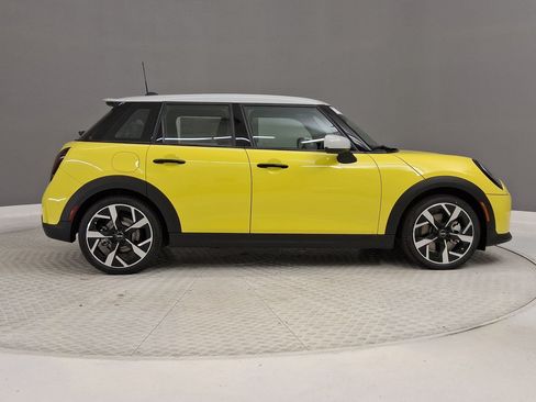 New 2026 MINI Cooper S FWD image 8