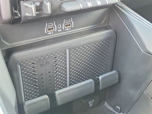 New 2026 RAM 1500 Laramie w/ Sport Appearance Package image 29