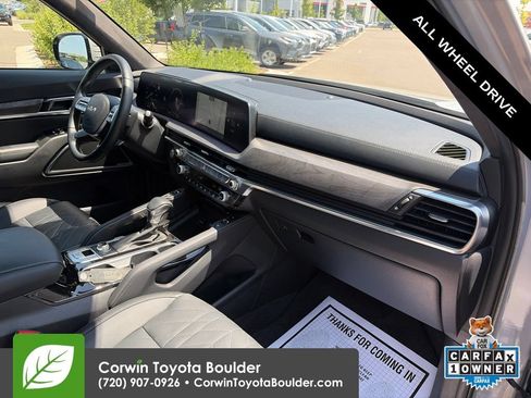 Used 2025 Kia Telluride SX Prestige X-Pro AWD/4WD image 14