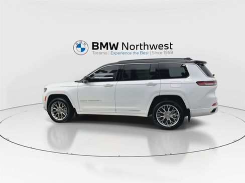 Used 2025 Jeep Grand Cherokee L Summit w/ MOPAR Finishing Package image 11