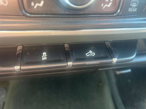 Used 2017 Chevrolet Silverado 1500 LT image 37