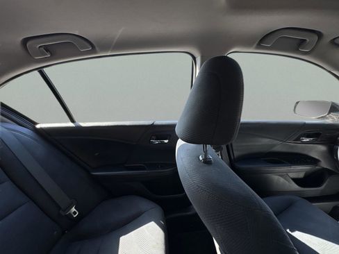 Used 2016 Honda Accord EX image 17