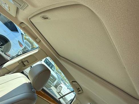 Used 2007 Toyota Avalon XLS image 13