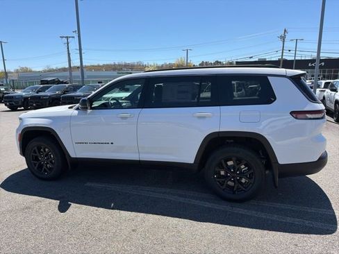 New 2026 Jeep Grand Cherokee L 4WD image 6
