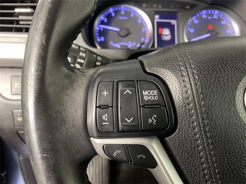 Used 2018 Toyota Highlander Plus image 15
