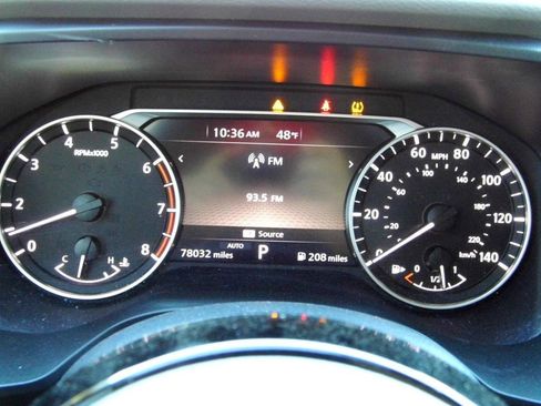 Used 2023 Nissan Rogue SV image 15