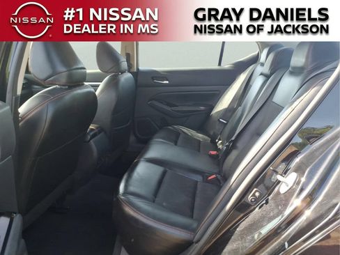 Used 2023 Nissan Altima 2.5 SR FWD image 25