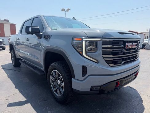 Used 2024 GMC Sierra 1500 AT4 w/ Technology Package AWD/4WD image 21