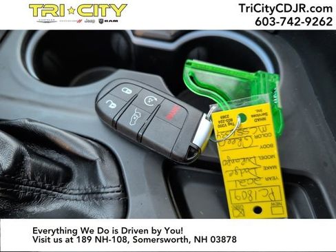 Used 2021 Dodge Durango GT image 37