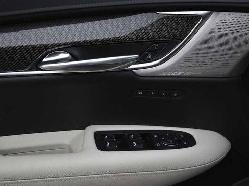 Used 2021 Cadillac XT5 Sportv image 30