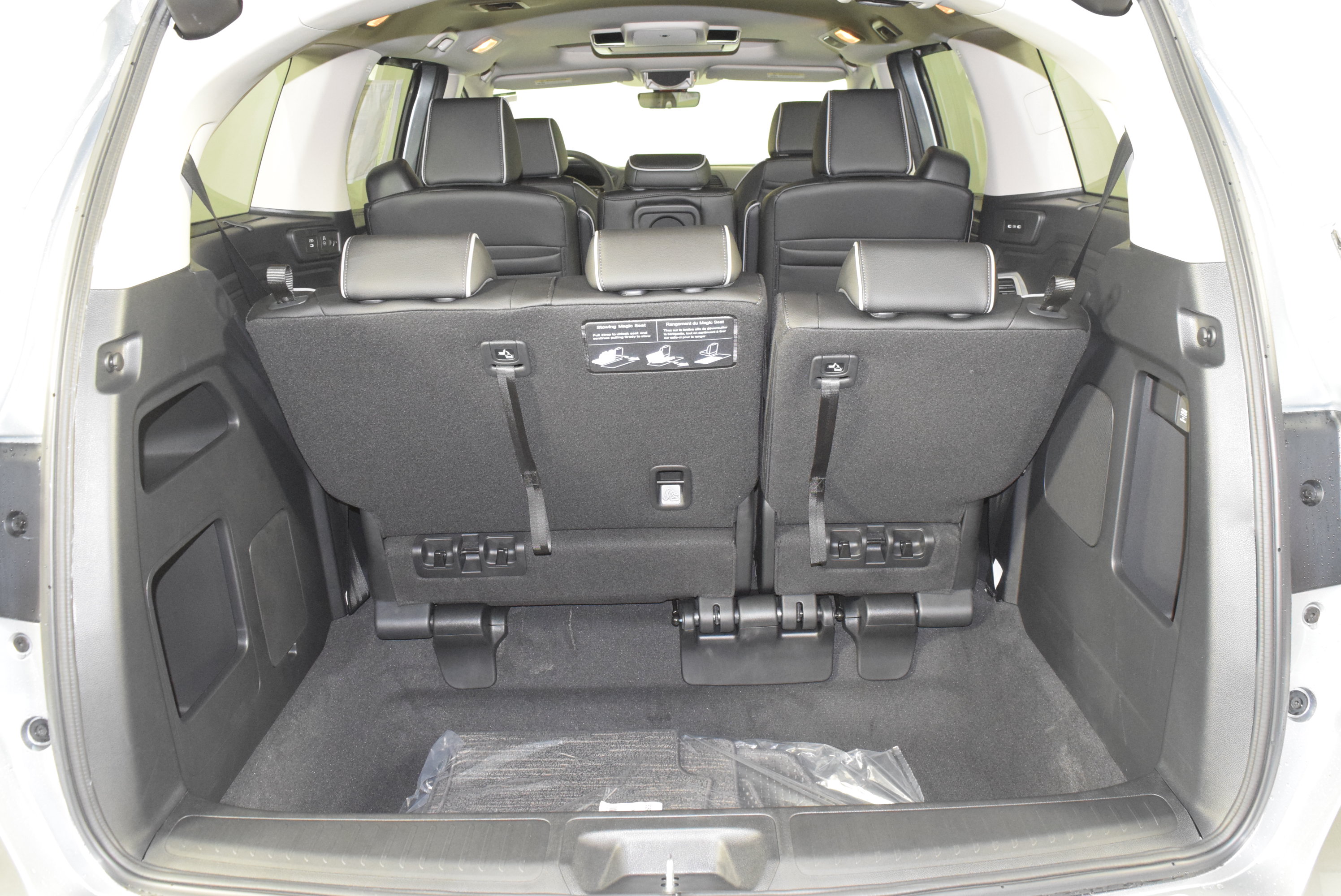 New 2027 Honda Odyssey Elite image 16