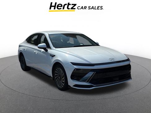Used 2025 Hyundai Sonata SEL FWD image 1
