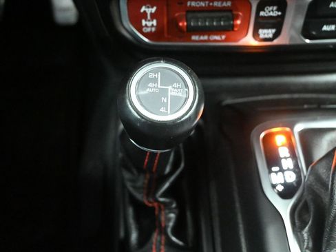 Used 2021 Jeep Gladiator Rubicon image 24