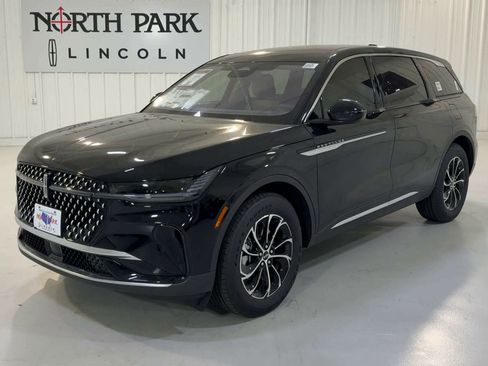 New 2026 Lincoln Nautilus Premier image 5