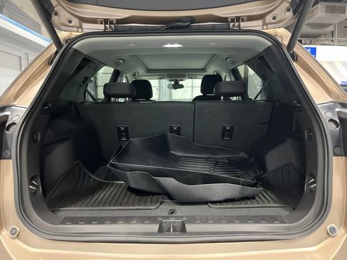 Used 2018 Chevrolet Equinox LT w/ Sun & Infotainment Package AWD/4WD image 39