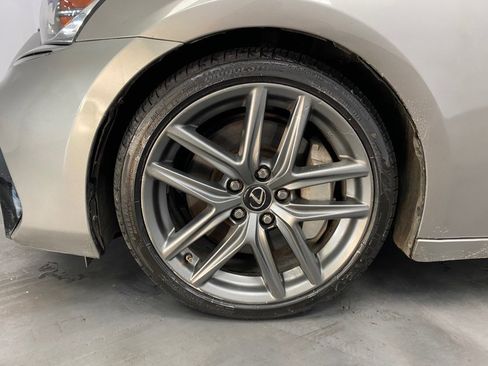 Used 2018 Lexus IS 300 F Sport image 19