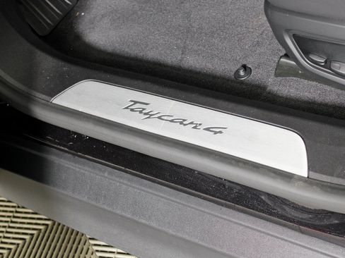 Used 2026 Porsche Taycan image 18