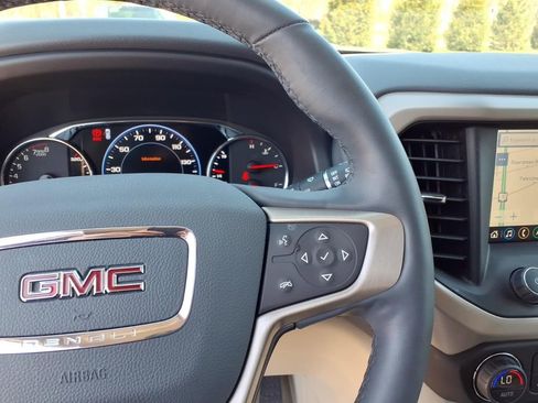Used 2023 GMC Acadia Denali w/ Denali Ultimate Package AWD/4WD image 18