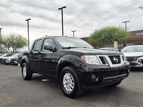 Used 2015 Nissan Frontier SV image 8