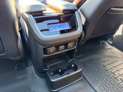 Used 2023 Lincoln Navigator Reserve AWD/4WD image 18