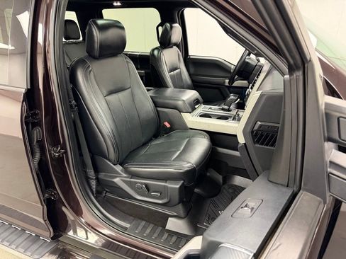 Used 2018 Ford F150 Lariat w/ Equipment Group 502A Luxury image 10