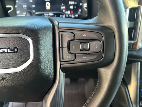 Certified 2023 GMC Yukon Denali Ultimate image 21