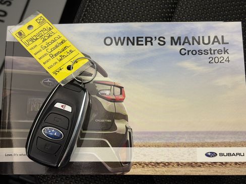 Used 2024 Subaru Crosstrek 2.0i Premium image 32