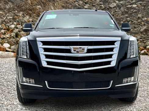 Used 2017 Cadillac Escalade Premium Luxury w/ LPO, Radiant Package image 3
