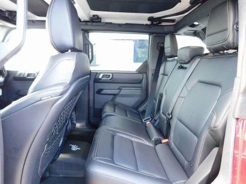 New 2025 Ford Bronco Badlands image 14