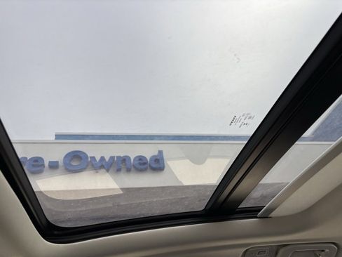 Used 2024 Volvo S60 B5 Core image 23