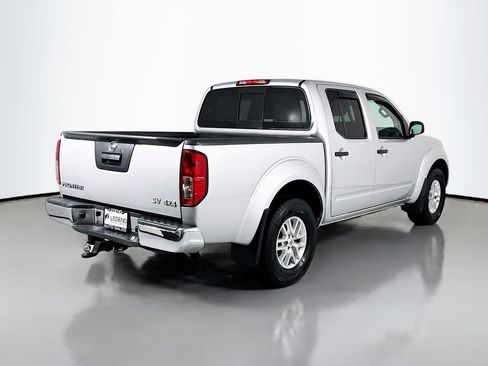 Used 2019 Nissan Frontier SV image 5