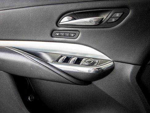 Used 2019 Cadillac XT4 Premium Luxury image 23