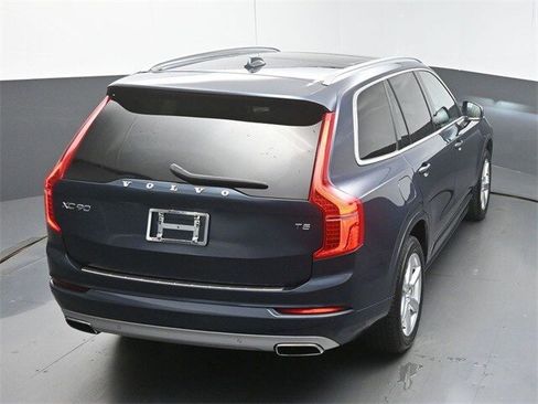 Used 2021 Volvo XC90 T5 Momentum w/ Climate Package image 48