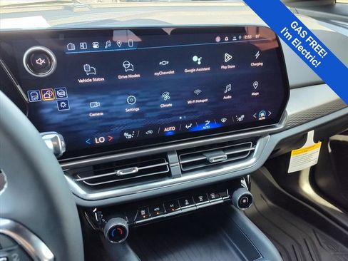 New 2026 Chevrolet Equinox EV LT w/ Comfort Package AWD/4WD image 11