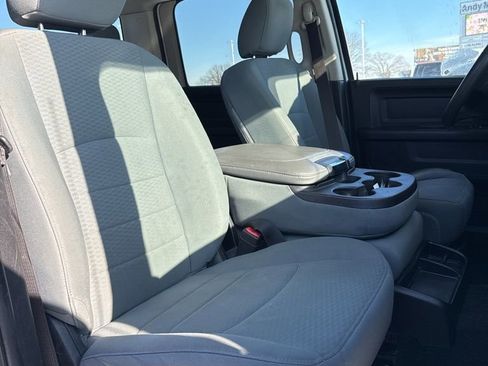 Used 2017 RAM 1500 Express image 21