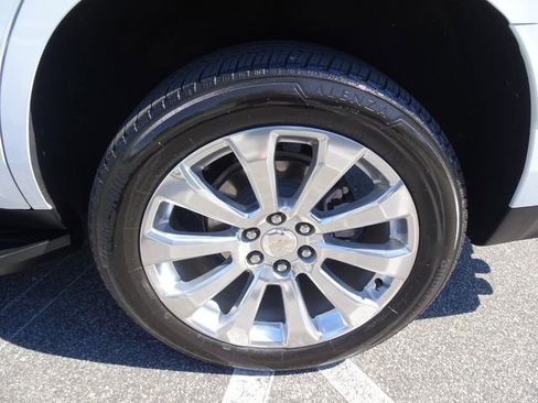 Used 2023 Chevrolet Tahoe Premier AWD/4WD image 42