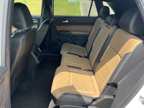 Certified 2023 Volkswagen Atlas Cross Sport SEL R-Line AWD/4WD image 25