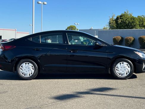 Used 2020 Hyundai Elantra SE FWD image 6