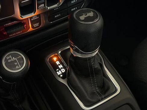 New 2026 Jeep Wrangler Unlimited Rubicon AWD/4WD image 13