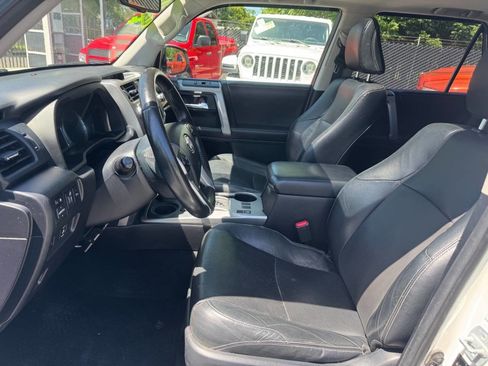 Used 2015 Toyota 4Runner Limited AWD/4WD image 8