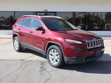 Used 2018 Jeep Cherokee Latitude Plus w/ Comfort/Convenience Group image 2
