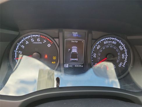 Used 2023 Toyota Tacoma SR AWD/4WD image 24