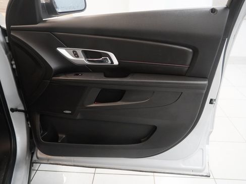 Used 2017 GMC Terrain SLE image 32