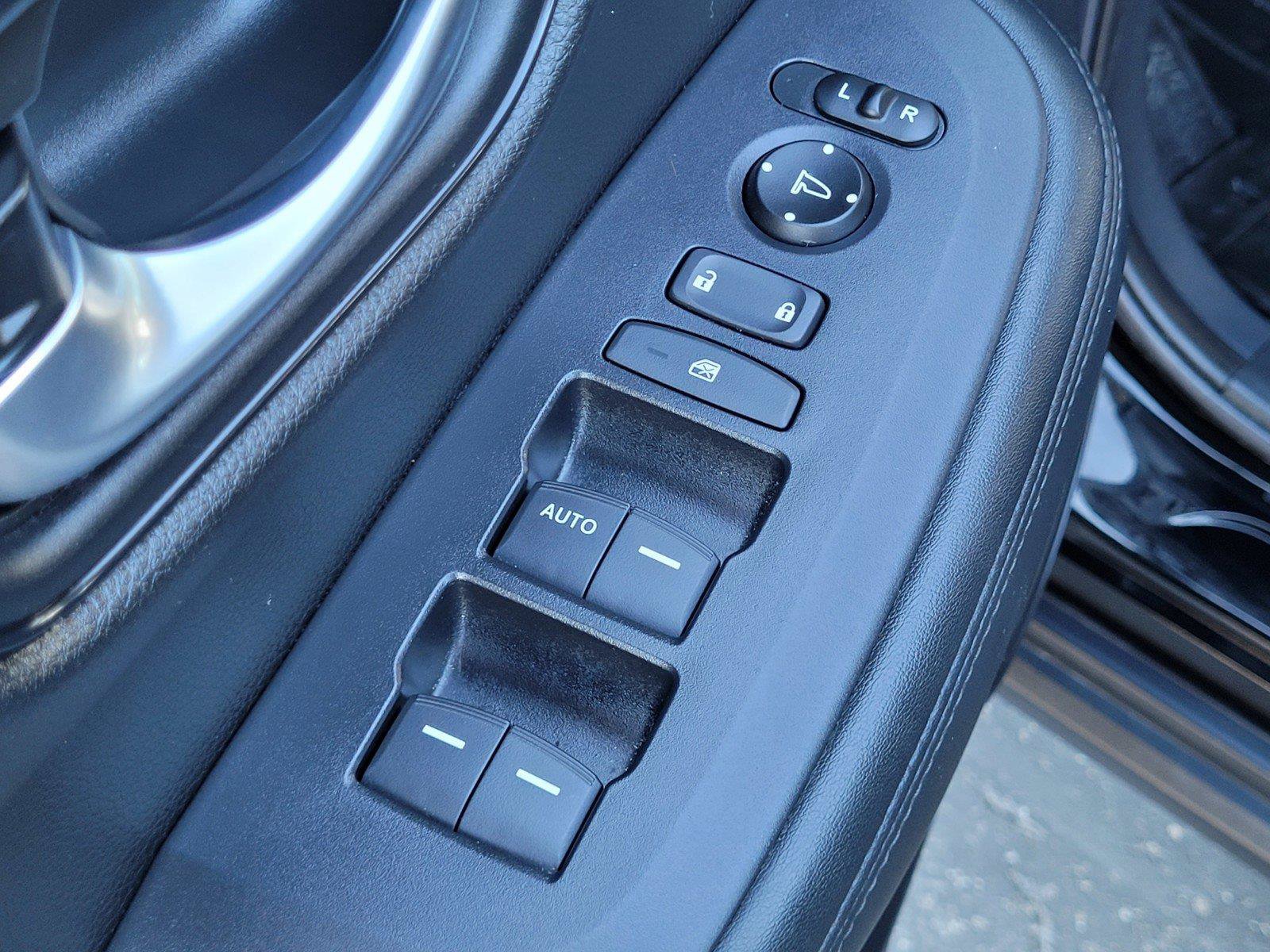 Used 2024 Honda HR-V LX image 19