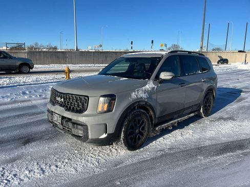 Used 2024 Kia Telluride SX Prestige X-Pro image 2